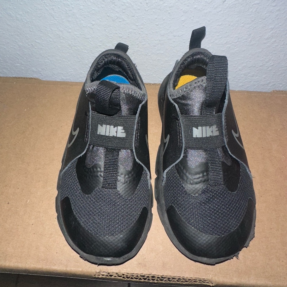 Nike toddler sneakers. Size 9c